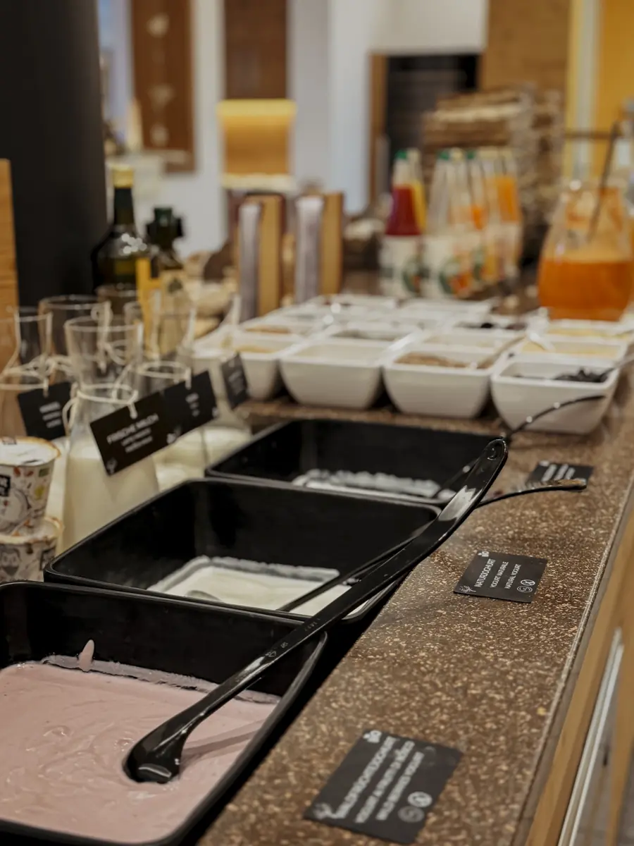 COCOtravel_Suedtirol_TheinersGarten_Restaurant_Fruehstueck