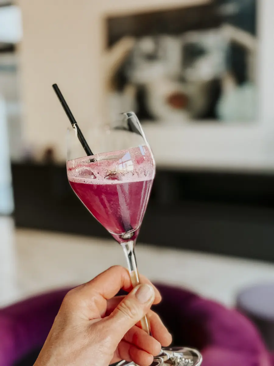 COCOtravel_Oesterreich_GrandElisabeth_ COCOtravel_Oesterreich_GrandElisabeth_Veilchenspritz