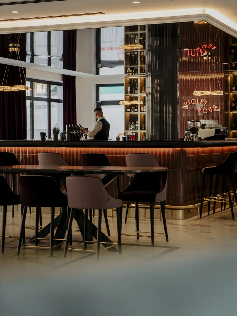 COCOtravel_Oesterreich_GrandElisabeth_ COCOtravel_Oesterreich_GrandElisabeth_VioletHourBar