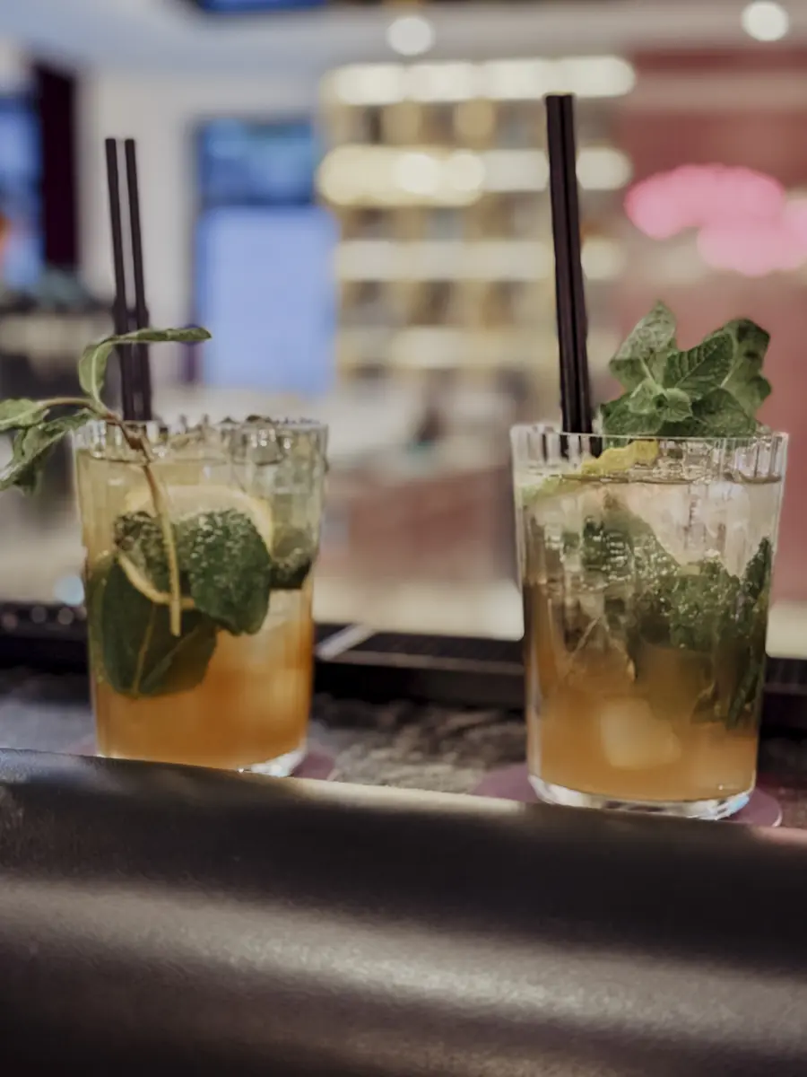 COCOtravel_Oesterreich_GrandElisabeth_ COCOtravel_Oesterreich_GrandElisabeth_VioletHourBar_Drinks
