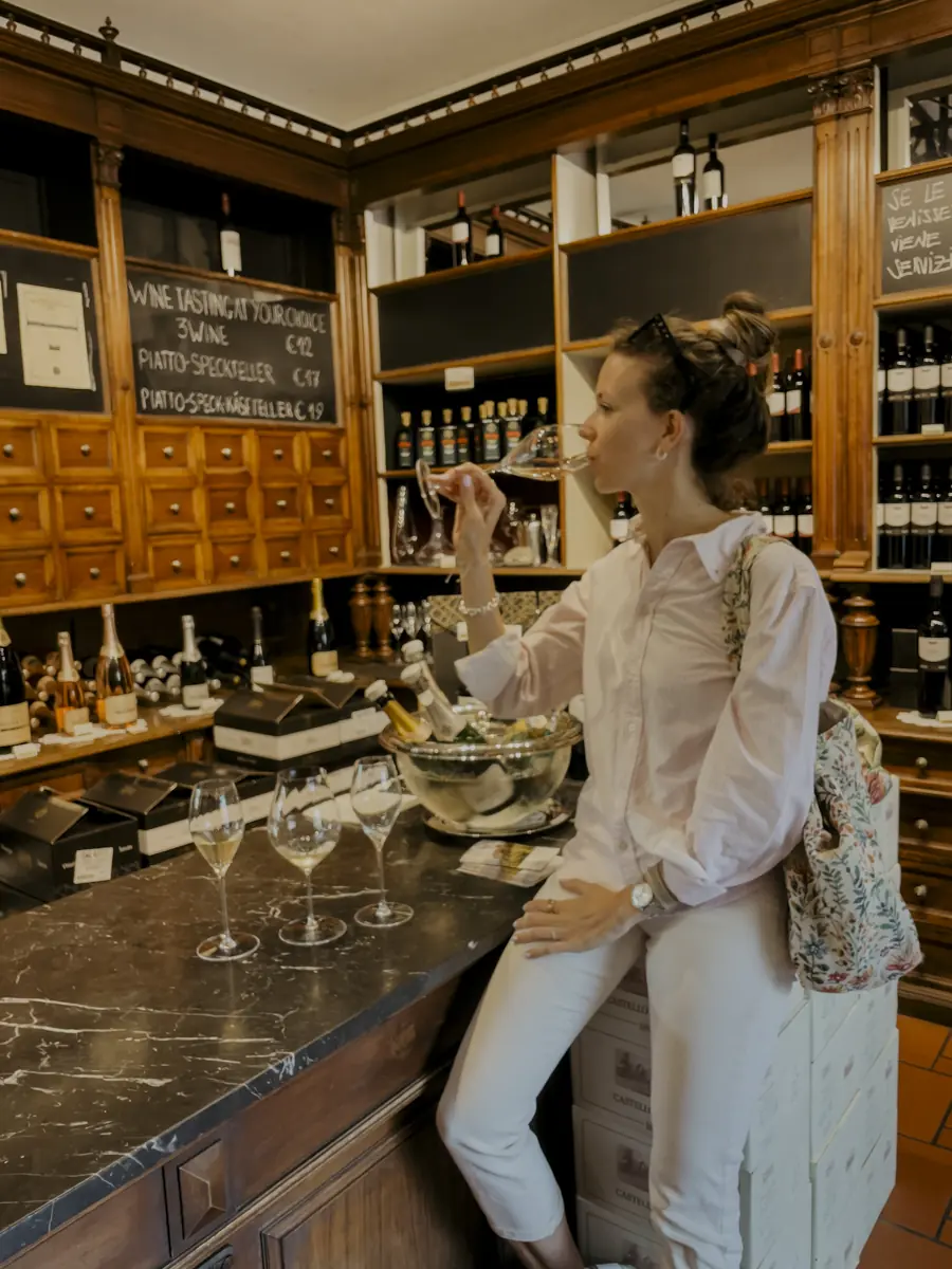 COCOtravel_Suedtirol_VillaEden_Weingut_Bar2