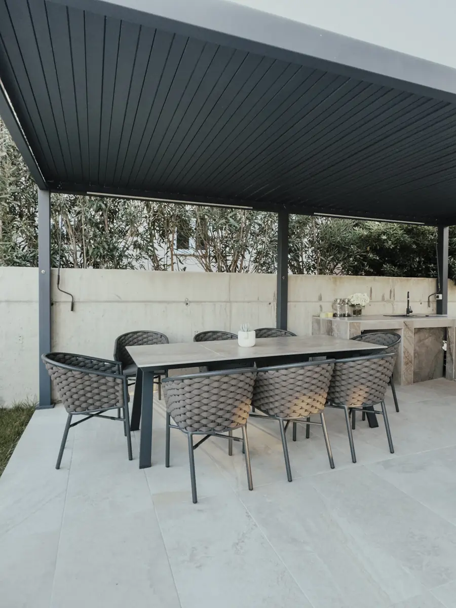 COCOtravel_Kroatien_Krk_VillaBesca_OutdoorLounge