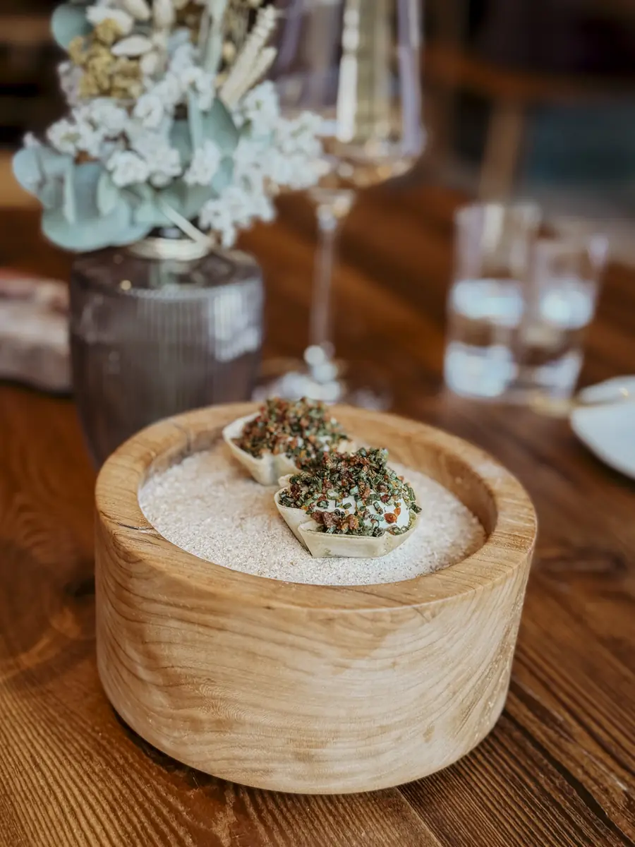 COCOtravel_Suedtirol_SkyiewChalets_Hebbos_Spring_Menu-27.jpg