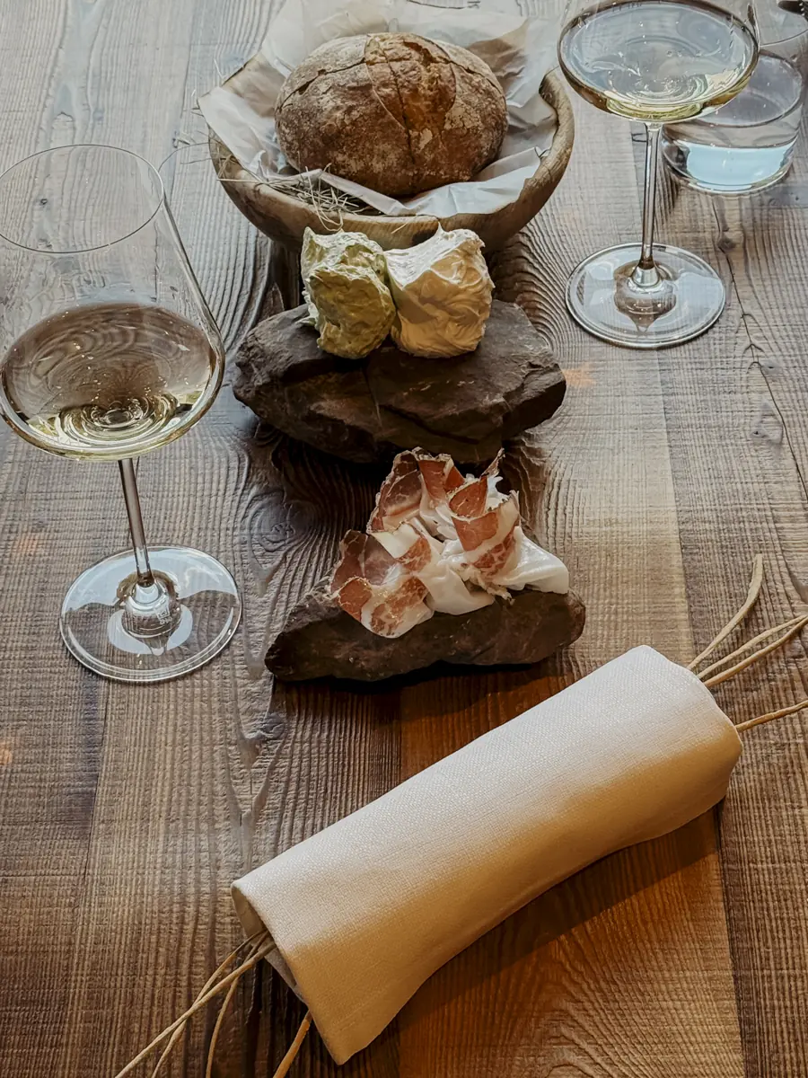 COCOtravel_Suedtirol_SkyiewChalets_Hebbos_Spring_Menu
