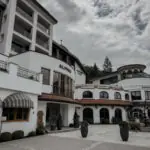 COCOtravel_Alpina_alpendorf_stjohann_aussenfassade