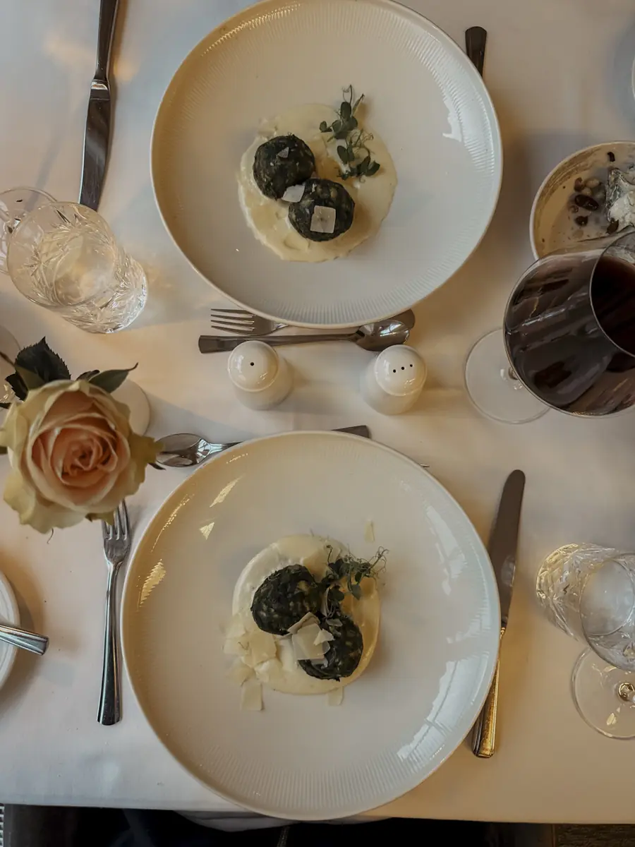 COCOtravel_Alpina_alpendorf_stjohann_dinner_zweiteller
