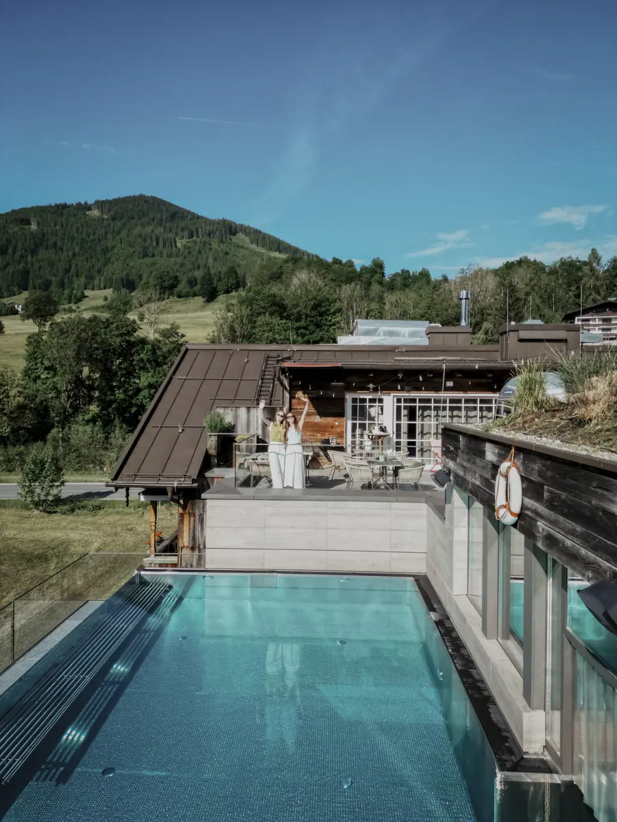 COCOtravel_Oesterreich_MariaAlm_Sepp_Infintitypool
