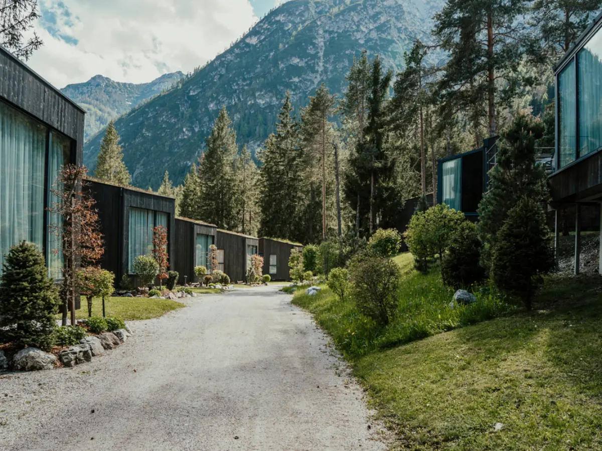 COCOtravel_Suedtirol_SkyiewChalets_Chaletdorf