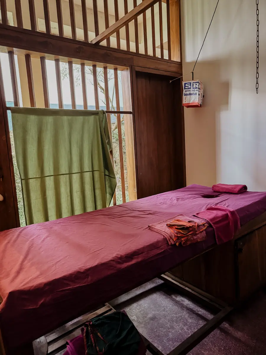 COCOtravel_UTMT_SriLanka_ayurveda_behandlungsraum