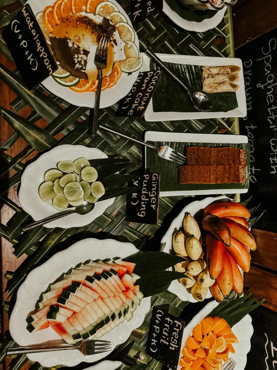 COCOtravel_UTMT_SriLanka_currynight_desserts. COCOtravel_UTMT_SriLanka_currynight_desserts