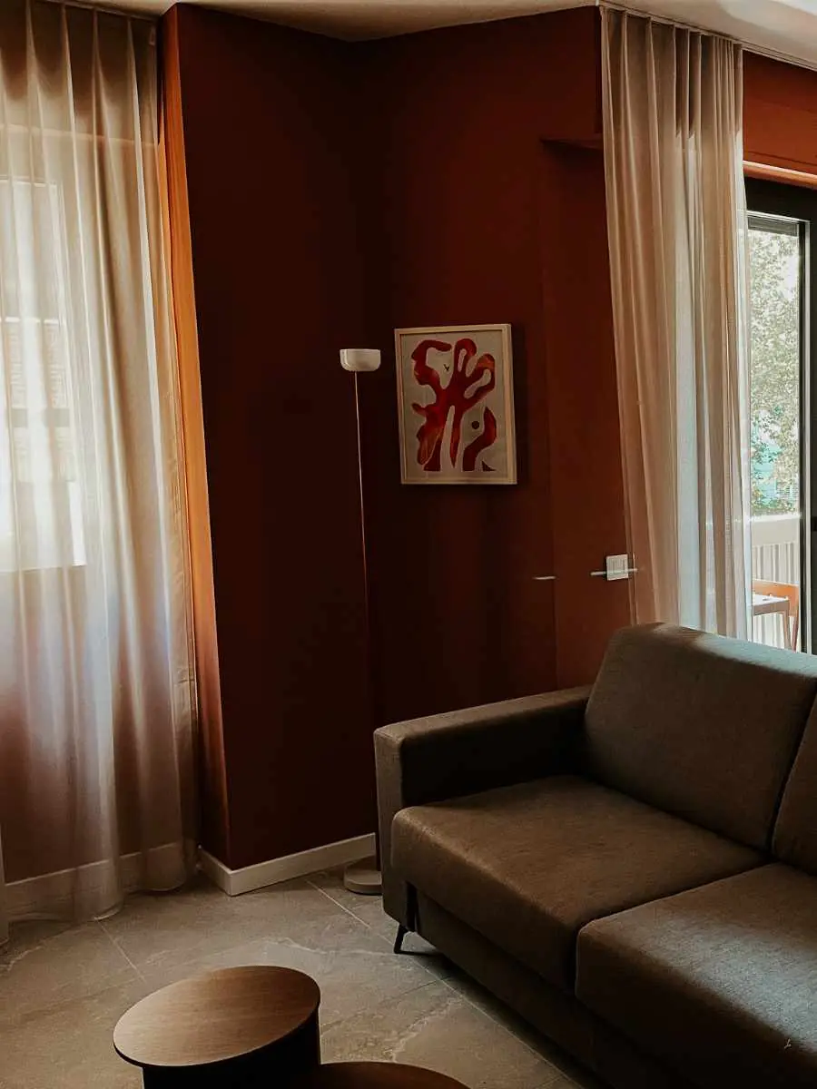 CocoTravel_Numa-Trastevere_Wohnzimmer3.jpg