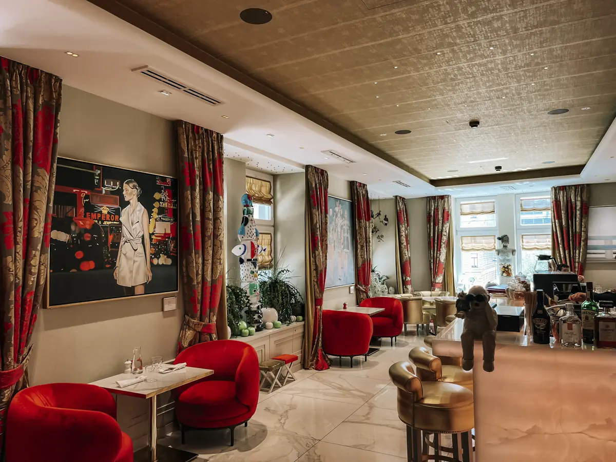 CocoTravel_das-Tyrol_Bar2.jpg