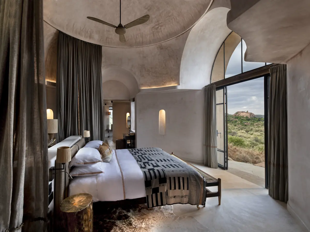 Kenya-Suyian-Lodge-Suite-Bedroom-