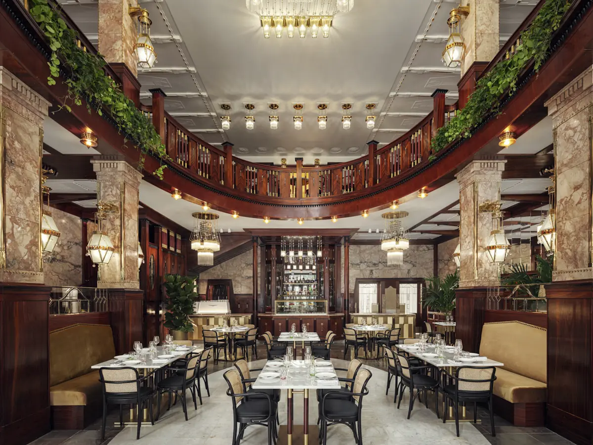 WHO_PRGWH_grandcafe_01