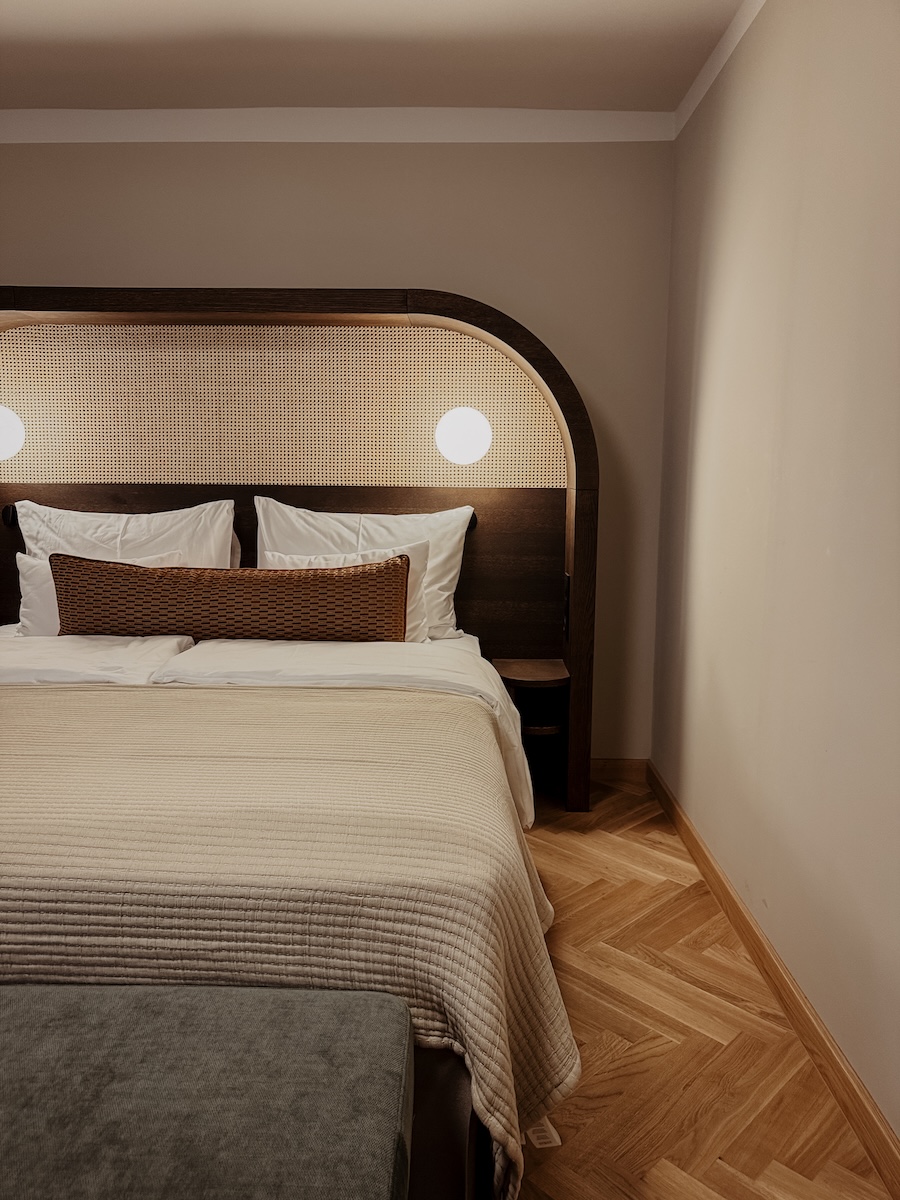 COCOtravel mailbergerhof wien zimmer bett detail