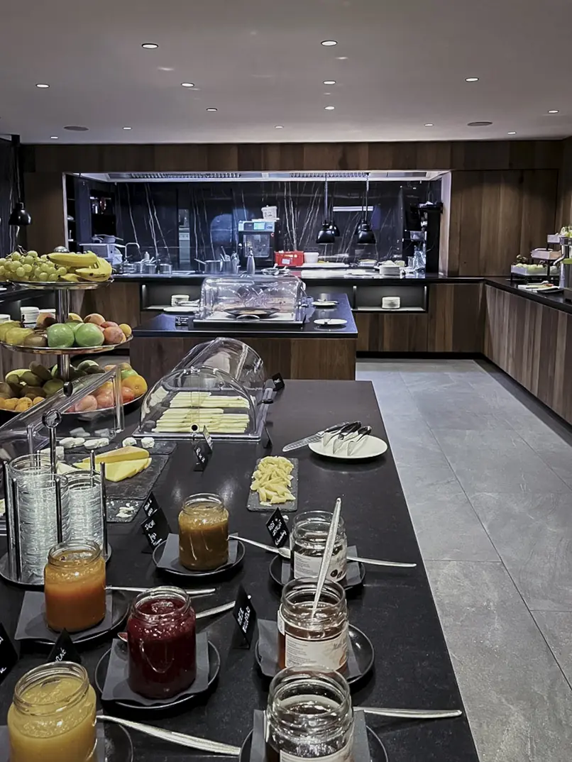 COCOtravel Granbaita Frühstücksraum2 COCOtravel Granbaita Frühstücksraum2