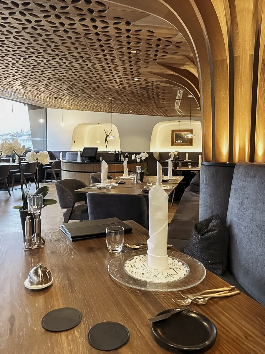 COCOtravel Granbaita Speisetisch4 COCOtravel Granbaita Speisetisch4