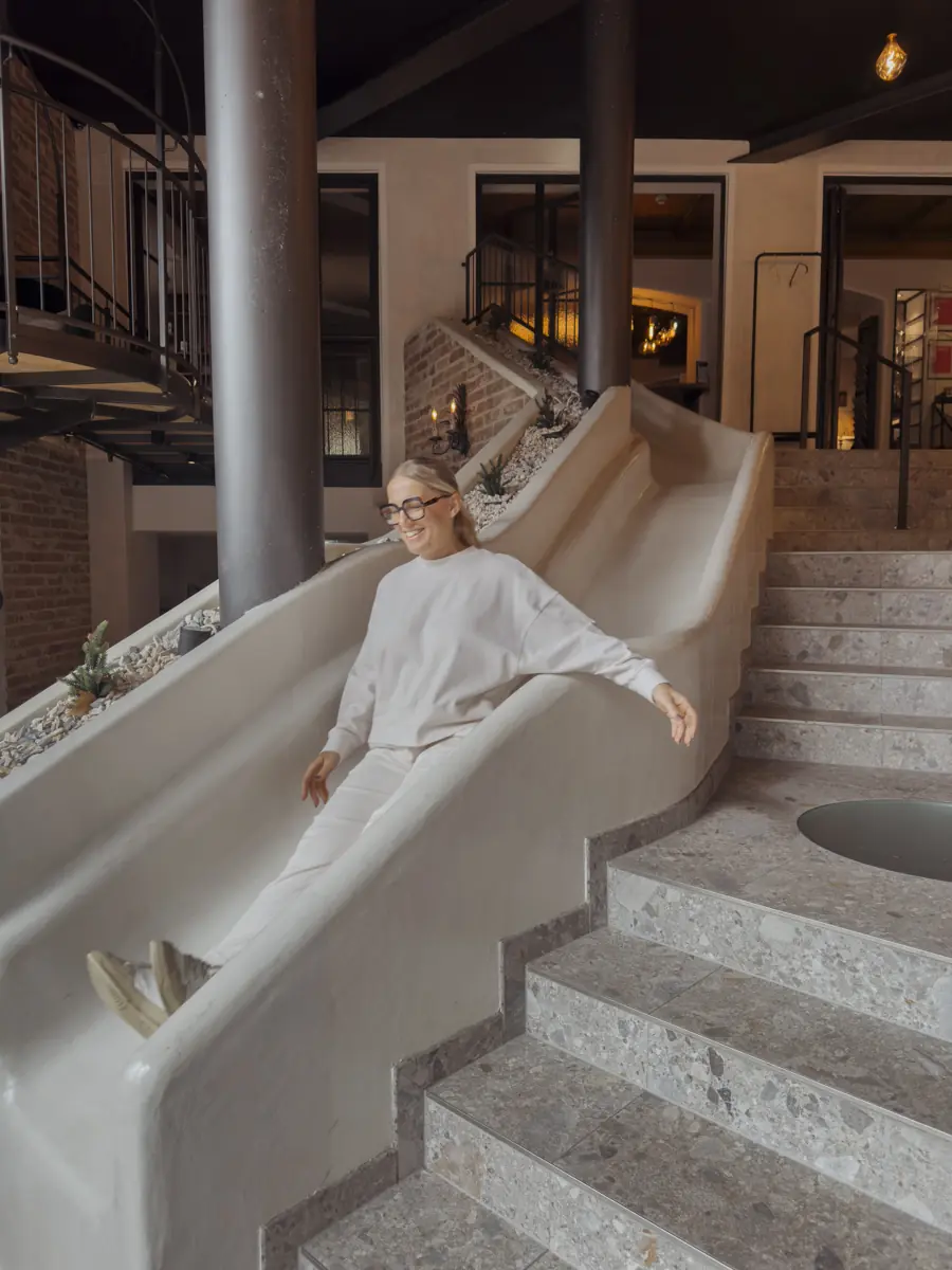 COCOtravel Oesterreich Hofgastein Sendlhofers Lukes Wohnzimmer Rutsche COCOtravel Oesterreich Hofgastein Sendlhofers Lukes Wohnzimmer Rutsche