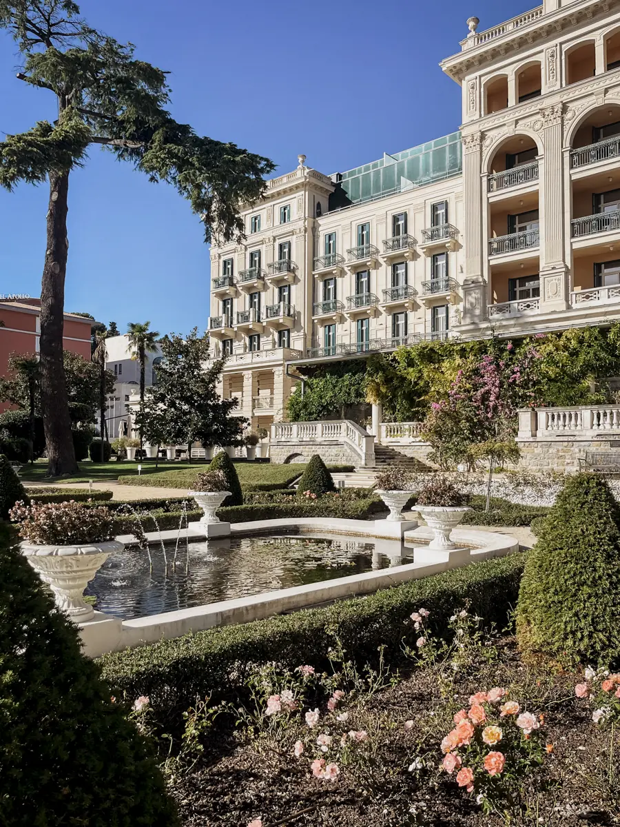 COCOtravel Slowenien Portoroz Kempinski Palace Außenansicht COCOtravel Slowenien Portoroz Kempinski Palace Außenansicht