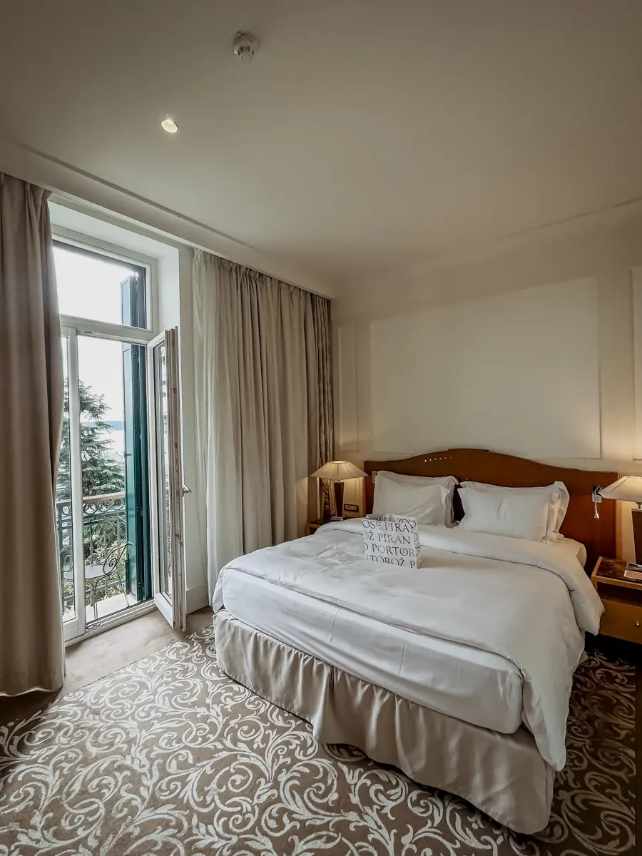 COCOtravel Slowenien Portoroz Kempinski Palace Zimmer COCOtravel Slowenien Portoroz Kempinski Palace Zimmer