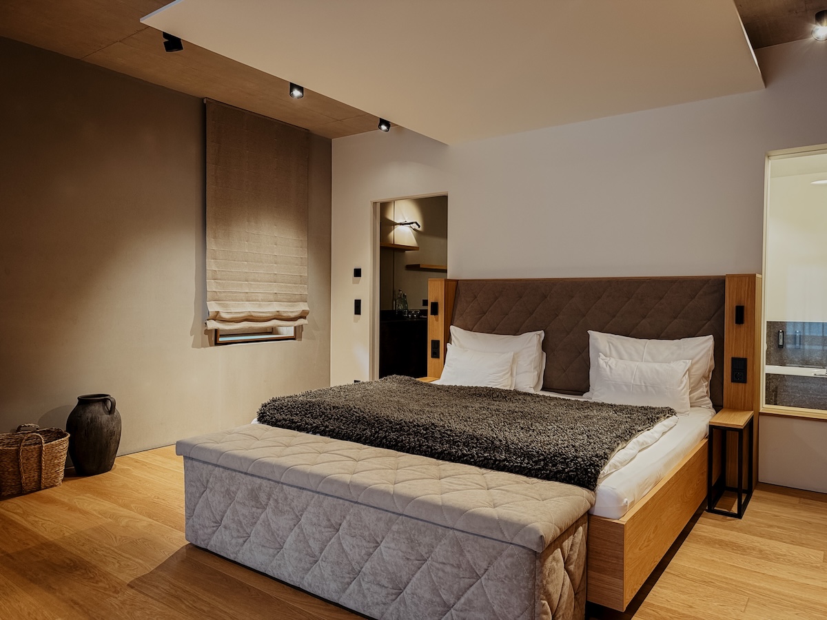 quer bett zimmer COCOtravel lakeside walchsee