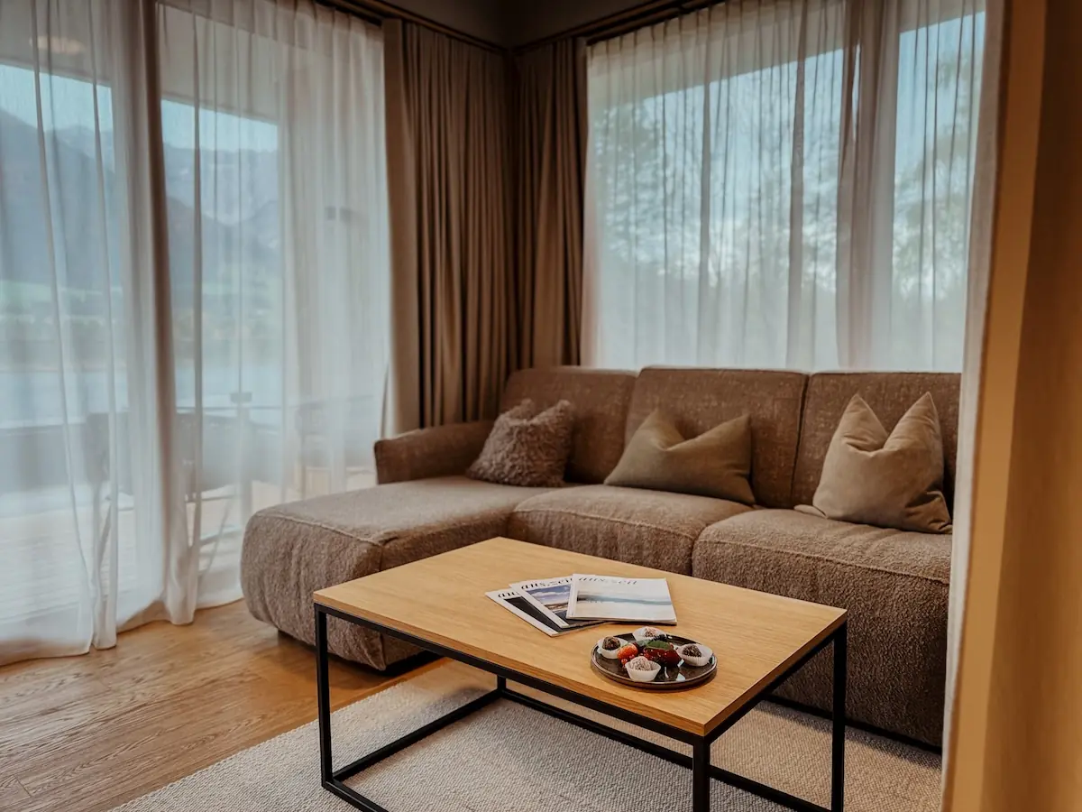 quer zimmer couch COCOtravel lakeside walchsee