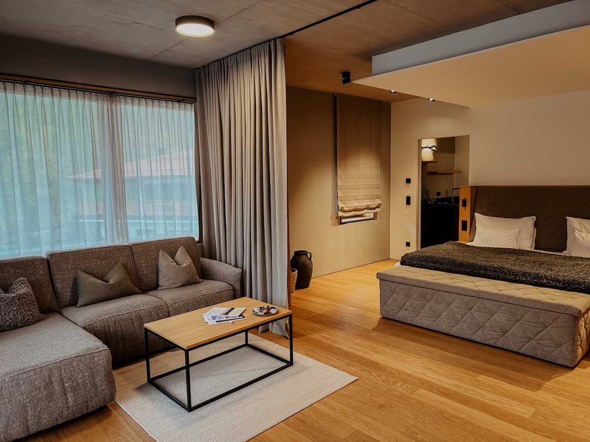 quer zimmer wohnen schlafen COCOtravel lakeside walchsee