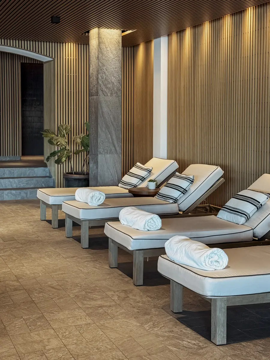 COCOtravel Oesterreich Fuschl Rosewood SchlossFuschl Spa Liegen 2