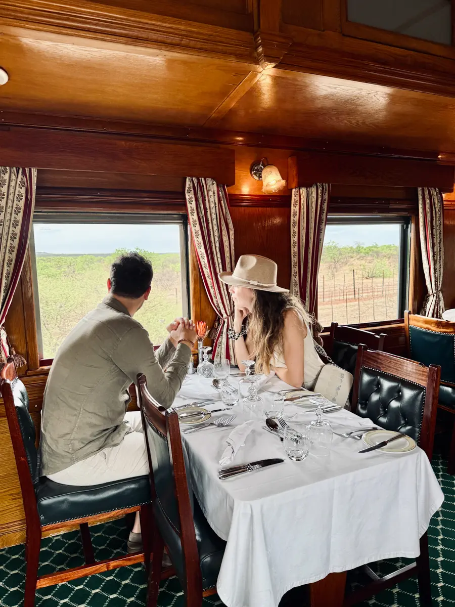 COCOtravel Suedafrika RovosRail Restaurant Lunch 17 COCOtravel Suedafrika RovosRail Restaurant Lunch 17