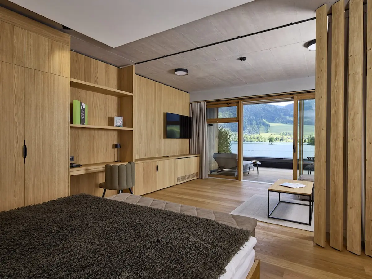 Lakeside 83A9045 (3) Lakeside 83A9045 (3)