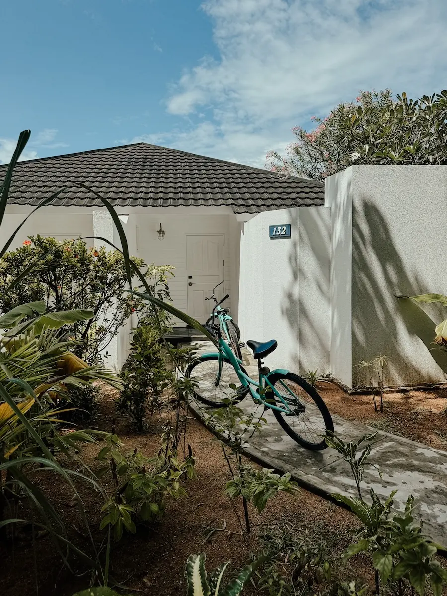 hoch COCOtravel villa nautica maldives beachvilla bike