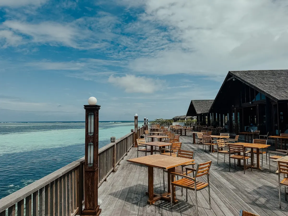quer COCOtravel villa nautica maldives food lagoon außen