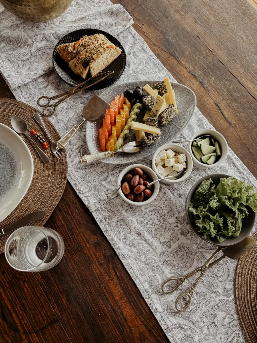 COCOtravel Botswana GreatPlains OkavangoExplorersCamp Restaurant Lunch 1 COCOtravel Botswana GreatPlains OkavangoExplorersCamp Restaurant Lunch 1