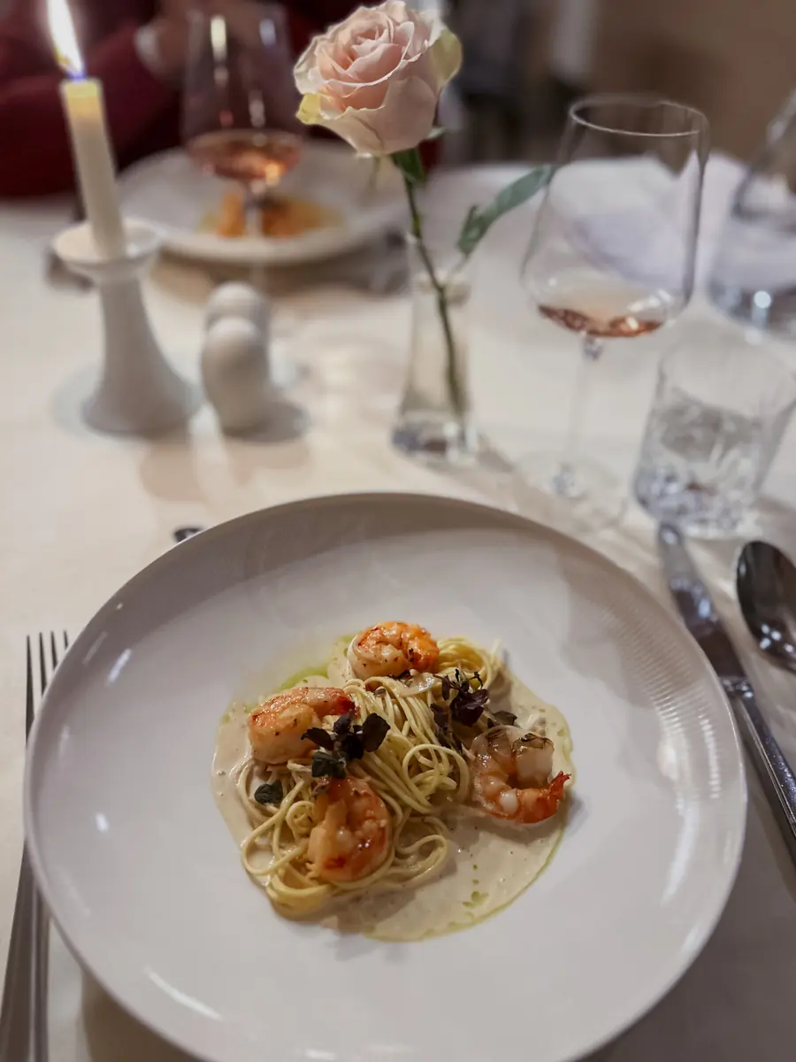 COCOtravel Oesterreich StJohann Alpina Alpendorf Restaurant Abendessen 2 COCOtravel Oesterreich StJohann Alpina Alpendorf Restaurant Abendessen 2