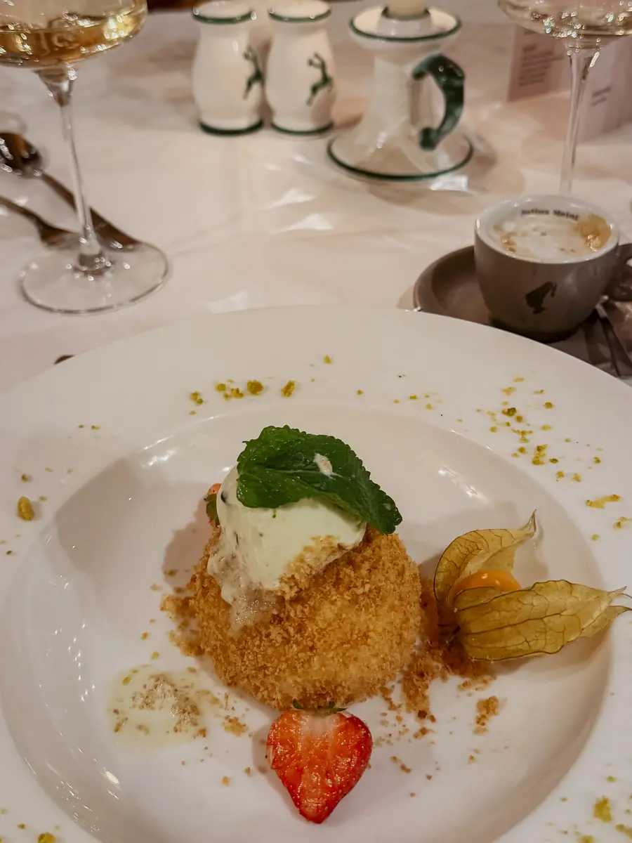 COCOtravel Oesterreich StJohann Alpina Alpendorf Restaurant Abendessen 9 COCOtravel Oesterreich StJohann Alpina Alpendorf Restaurant Abendessen 9