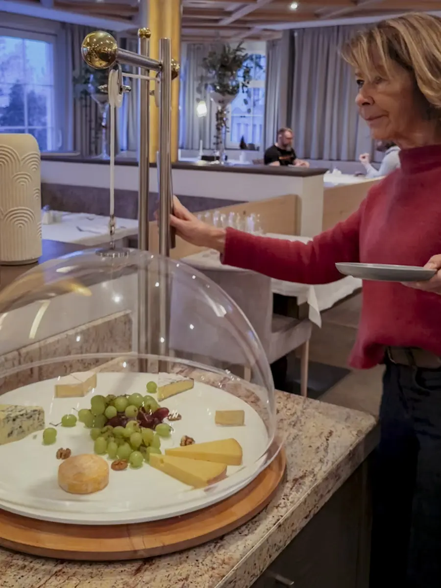 COCOtravel Oesterreich StJohann Alpina Alpendorf Restaurant Fruehstueck 7 COCOtravel Oesterreich StJohann Alpina Alpendorf Restaurant Fruehstueck 7