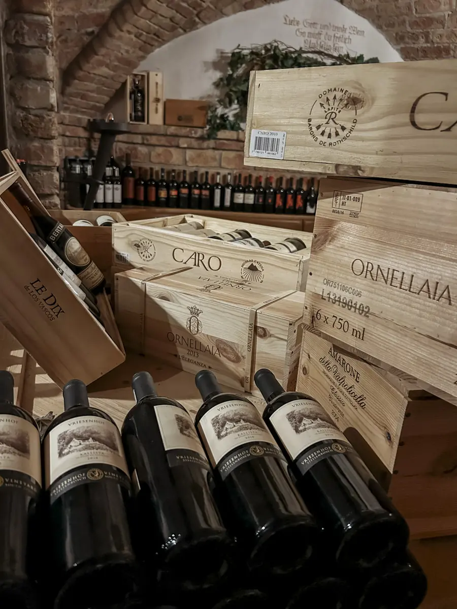 COCOtravel Oesterreich StJohann Alpina Alpendorf Weinkeller 2 COCOtravel Oesterreich StJohann Alpina Alpendorf Weinkeller 2